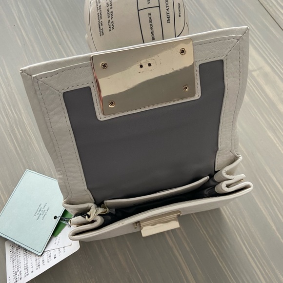 Kate Spade ♠️ Madison Avenue Small White Clutch - Picture 4 of 7